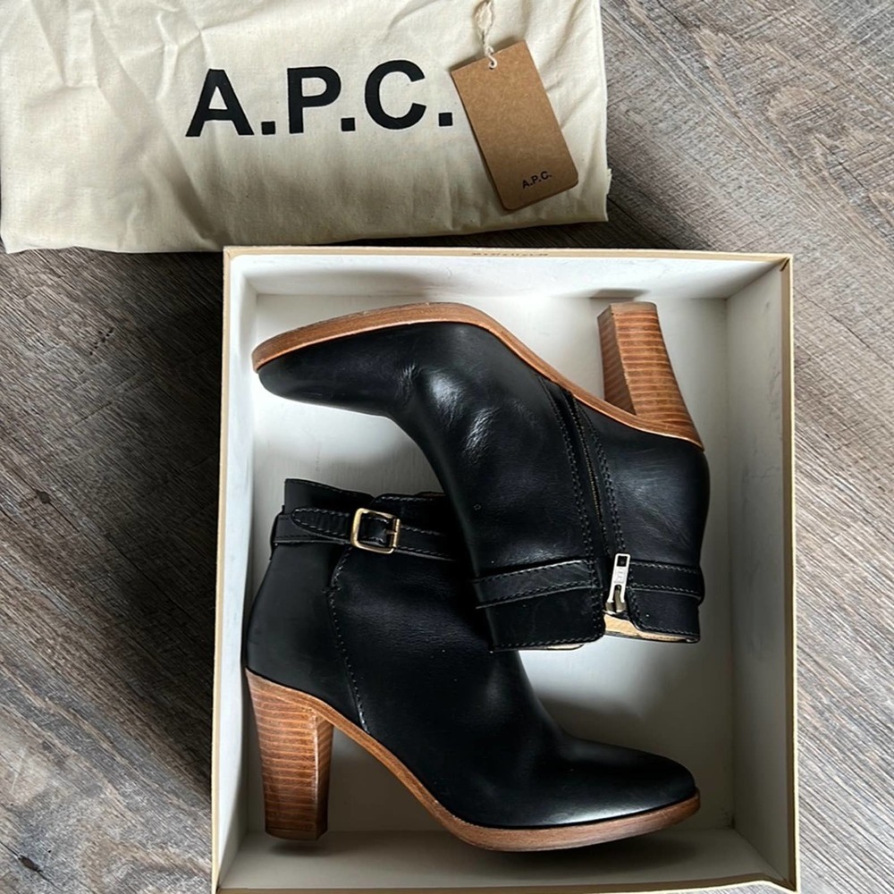 APC Leather ankle boots